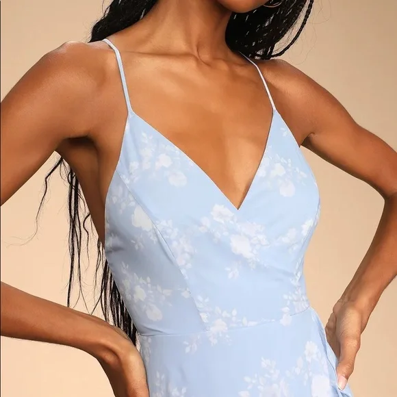 Light Blue Floral Lace-Up Back High-Low Maxi Dress 🌿 - Picture 4 of 12